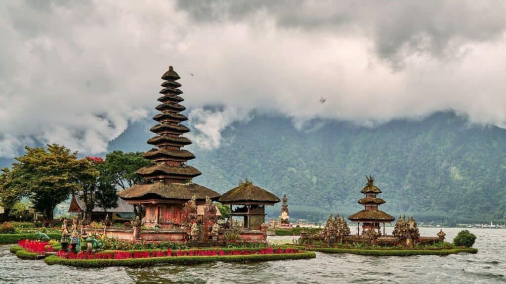 An image of Ulun Danu Beratan, a Hindu temple in Bali, Indonesia